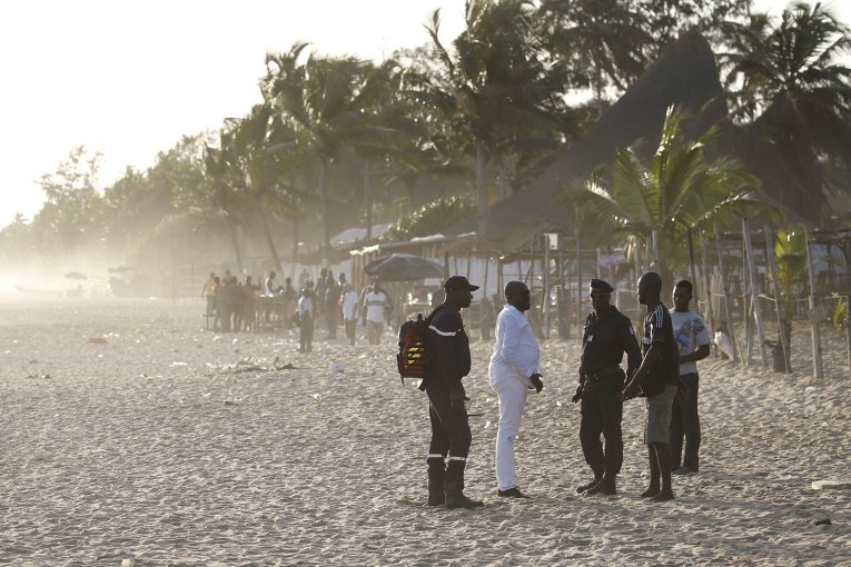 Кадры с места теракта в Кот-д-Ивуаре