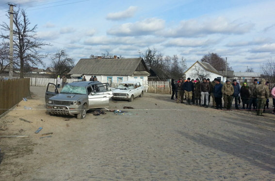 В Ровенской области в результате разборок со стрельбой между жителями двух сел три человека ранены, более 10 пострадали, сообщили в Отделе коммуникации ГУНП в Ровенской области.
