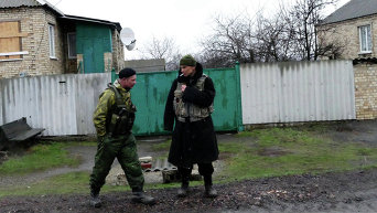 Ополченцы ДНР в поселке Зайцево под Горловкой
