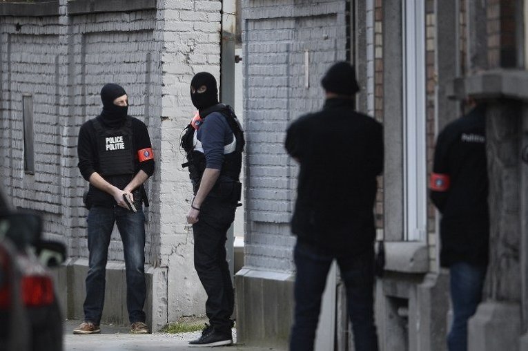 Спецоперация в Брюсселе по делу о терактах в Париже