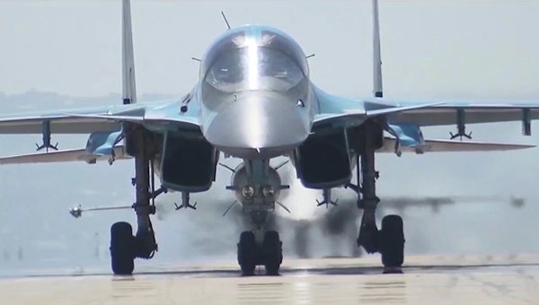 Российский бомбардировщик Су-34