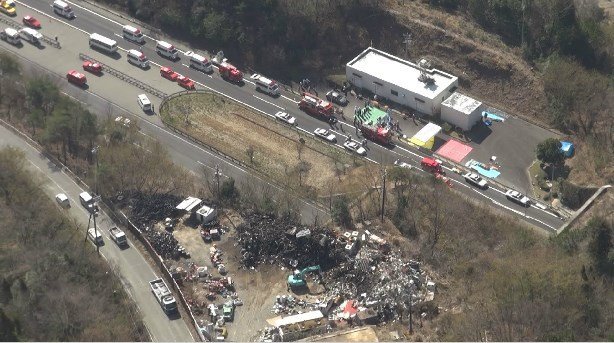 Последствия пожара после ДТП в Японии