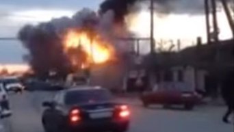 Момент взрыва бензоколонки в Кизляре. Видео