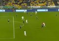Победный гол Мораэса в матче киевского Динамо и луганской Зари. Видео