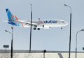 Самолет Boeing 737-800 авиакомпании FlyDubai совершает посадку в аэропорту Внуково
