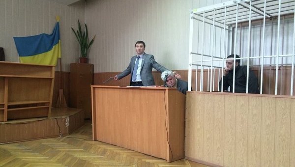 Судебное заседание по делу активиста партии Воля Юрия Павленко (Хорта), порвавшего портрет президента Украины Петра Порошенко