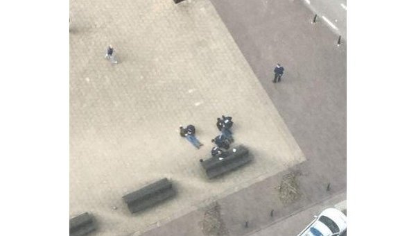 Очевидцы сообщают о задержании двоих людей недалеко от станции Норд в Брюсселе