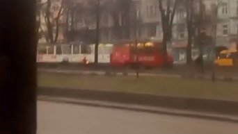В Днепропетровске на ходу загорелся трамвай