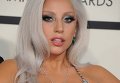 Lady Gaga на красной дорожке 57-й ежегодной премии Грэмми в Лос-Анджелесе