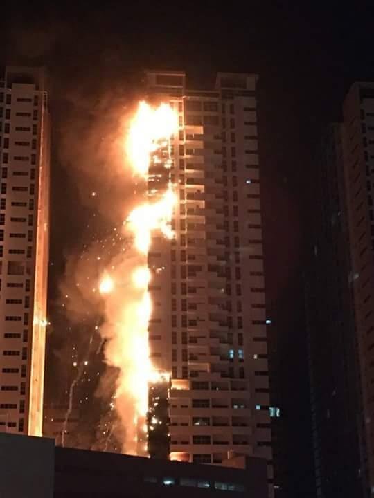 Крупный пожар в многоэтажках в ОАЭ