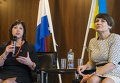 Голландский министр внешней торговли и развития Лилиан Пломен и министр финансов Украины Наталья Яресько на встрече в Нотдорп