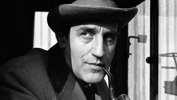 Дуглас Уилмер, исполнитель роли Шерлока Холмса в сериале 1965−1968 годов