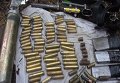 В Киеве коммунальщики обнаружили арсенал оружия в одном из гаражей