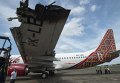 В аэропорту Джакарты Халим Перданакусума столкнулись самолеты Boeing 737-800 авиакомпании Batik Air и ATR 42, принадлежащий TransNusa Air Services.