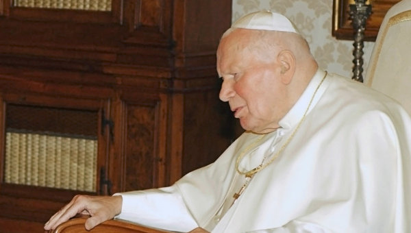 Папа Иоанн Павел II. Архивное фото