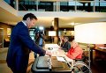 Министр финансов Нидерландов и председатель Еврогруппы Йерун Дейсселблум уже проголосовал на референдуме