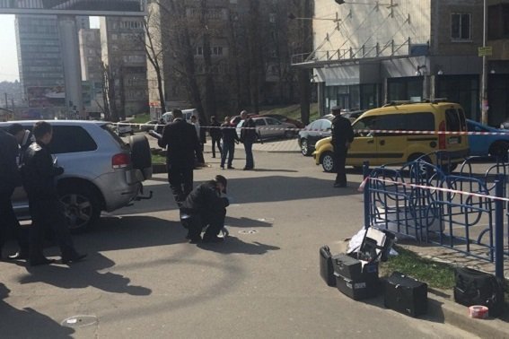 Кадры с места расстрела бизнесмена в Киеве