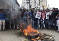 Бангладешские студенты перекрыли дорогу и устроили акцию протеста после убийства студента юридического факультета в Дакке