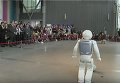 Президенту Петру Порошенко продемонстрировали возможности робота ASIMO в Японии