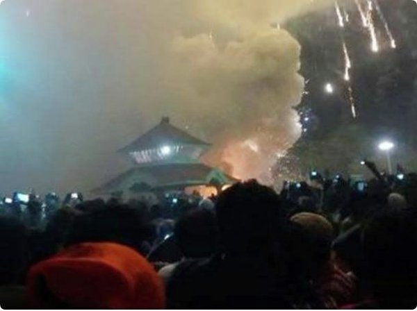 Пожар в храме в Индии