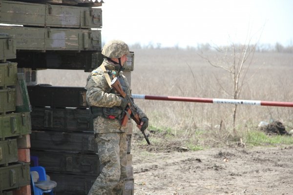 Позиции ВСУ возле Донецкого аэропорта