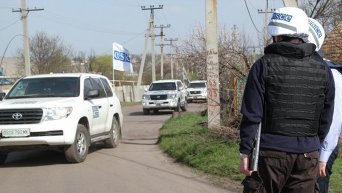 Патрулирование миссии ОБСЕ на линии разграничения в Донбассе