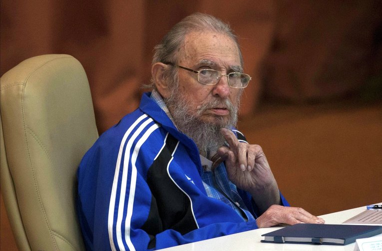 Появление исторического лидера кубинской революции Фиделя Кастро на VII съезде Коммунистической партии Кубы