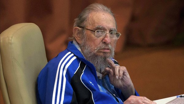 Появление исторического лидера кубинской революции Фиделя Кастро на VII съезде Коммунистической партии Кубы