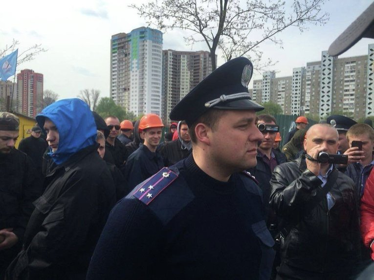 Конфликт на месте застройки по улице Здолбуновской в Киеве