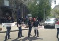 Под Администрацией президента 20 человек митинговали против назначения Луценко генпрокурором