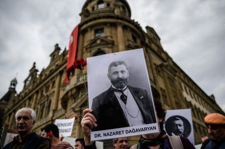 Акция памяти жертв геноцида армян в Стамбуле