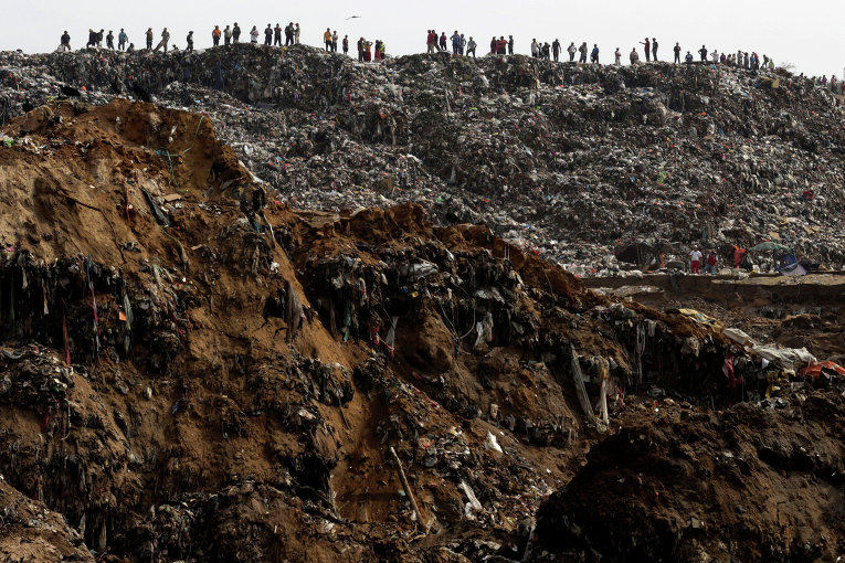 Обвал на мусоросвалке в Гватемале