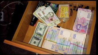 СБУ накрыла нелегальный обмен валют в Днепропетровске. Видео