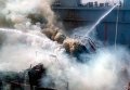 На российской Камчатке, в Вилючинске, загорелась атомная подводная лодка, передает РИА Новости. После нескольких часов бесплодных попыток нейтрализовать возгорание, было принято решение лодку попросту затопить.