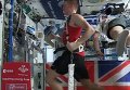 Британский астронавт пробежал марафон в космосе. Видео