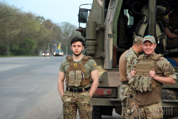 Бойцы полка Азов в Одессе