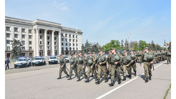 Смотр подразделений Нацгвардии и полиции, которые будут обеспечивать правопорядок в городе Одесса на майские праздники
