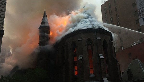 Пожар в сербской церкви на Манхэттене