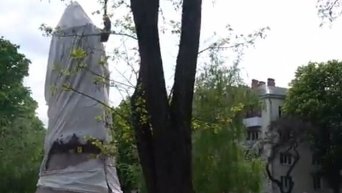 В Полтаве подорвали памятник Мазепе