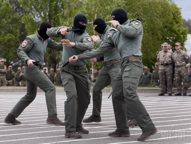 В Харькове ряды полиции пополнили бойцы КОРДа