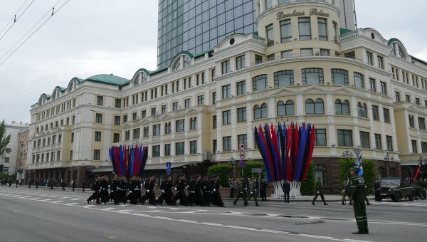 Генеральная репетиция военного парада в Донецке. Архивное фото