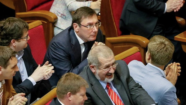 Эмоциональное заседание Рады по назначению Луценко генпрокурором