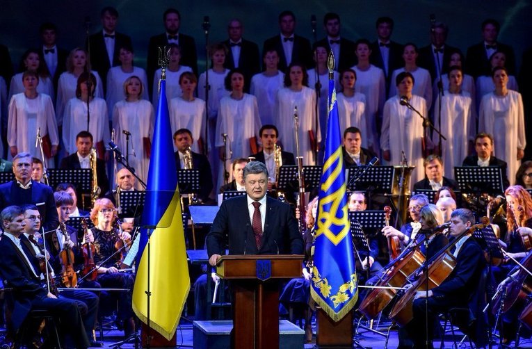 Президент  Петр Порошенко принял участие в мероприятиях, посвященных 72-ой годовщине депортации крымских татар