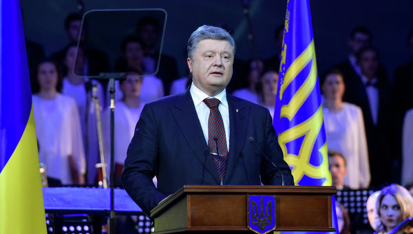 Президент Петр Порошенко принял участие в мероприятиях, посвященных 72-ой годовщине депортации крымских татар