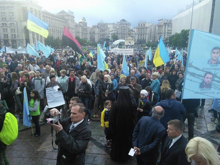 На Майдане Незалежности почтили память жертв депортации крымскотатарского народа