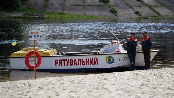 Спасательный катер в Киеве не Днепре