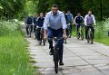 Виталий Кличко на велосипеде проверил подготовку пляжей Киева к сезону