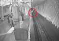 Женщина с детьми прыгнула под поезд в харьковском метро