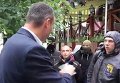 Виталий Кличко пообщался с участниками марша Азова