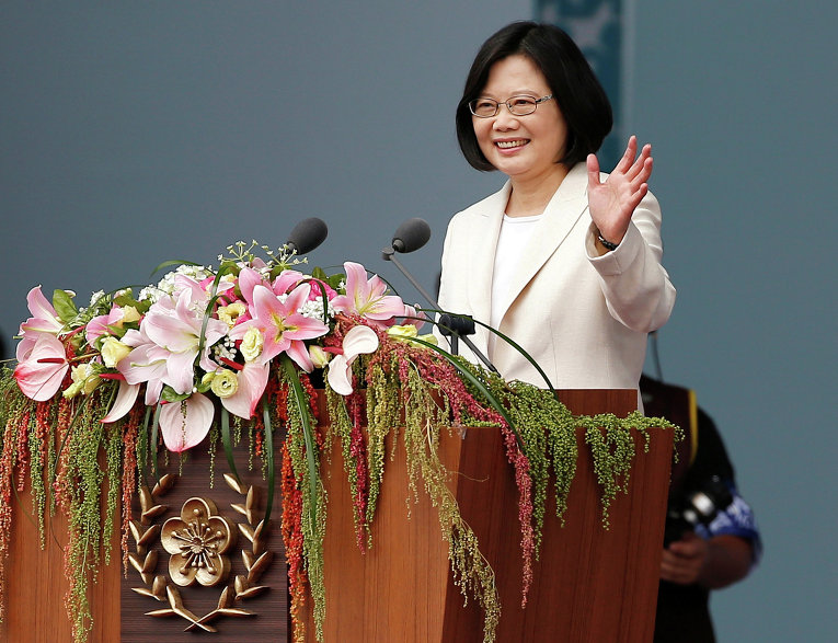 Цай Инвэнь, первая женщина-президент Тайваня вступила в должность. Цай Инвэнь, лидер оппозиционной Демократической прогрессивной партии, выступает за усиление независимости Тайваня от руководства КНР.